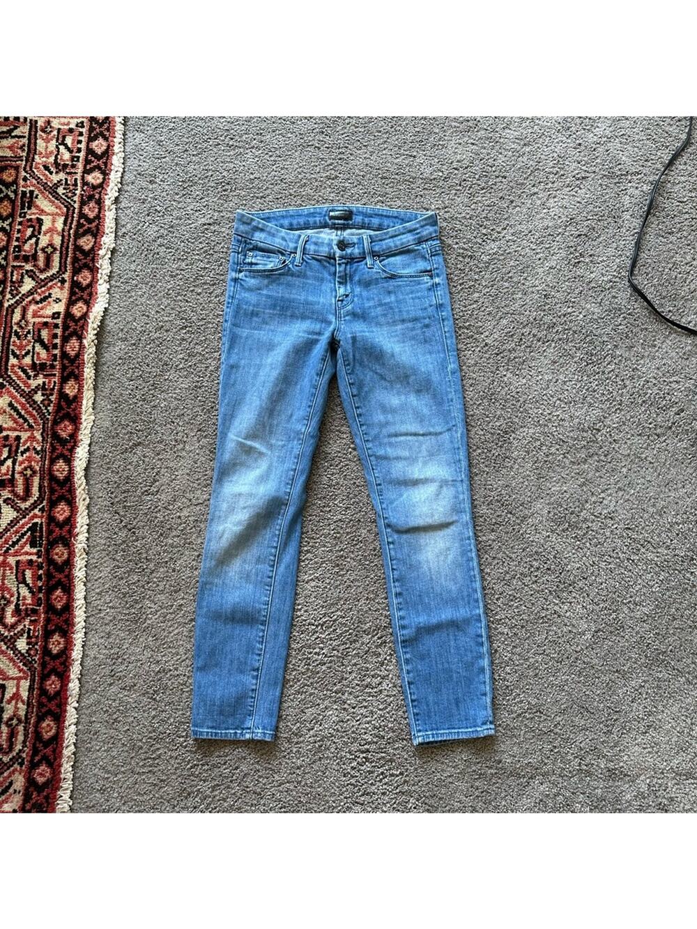MOTHER Looker Crop Jeans